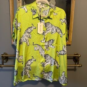 Vine and Love Neon green Tiger top NWT